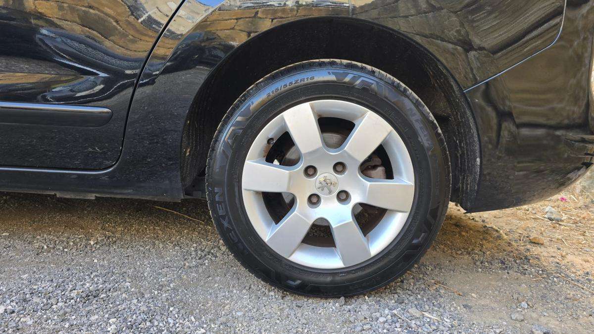 peugeot-5008-2012-gasolina-1598cc