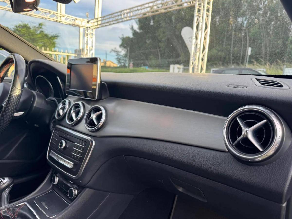 mercedes-benz-cla-180-amg-auto-2016-diesel-1461cc