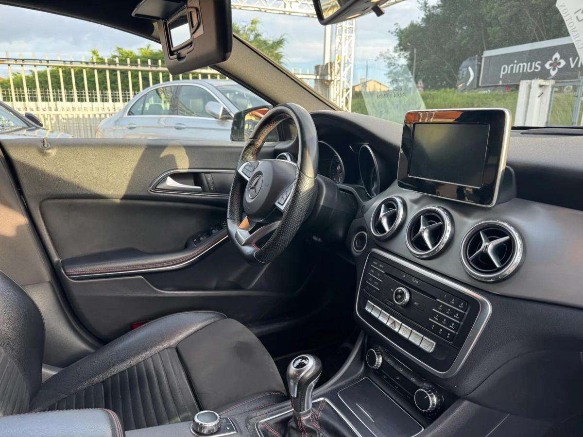 mercedes-benz-cla-180-amg-auto-2016-diesel-1461cc