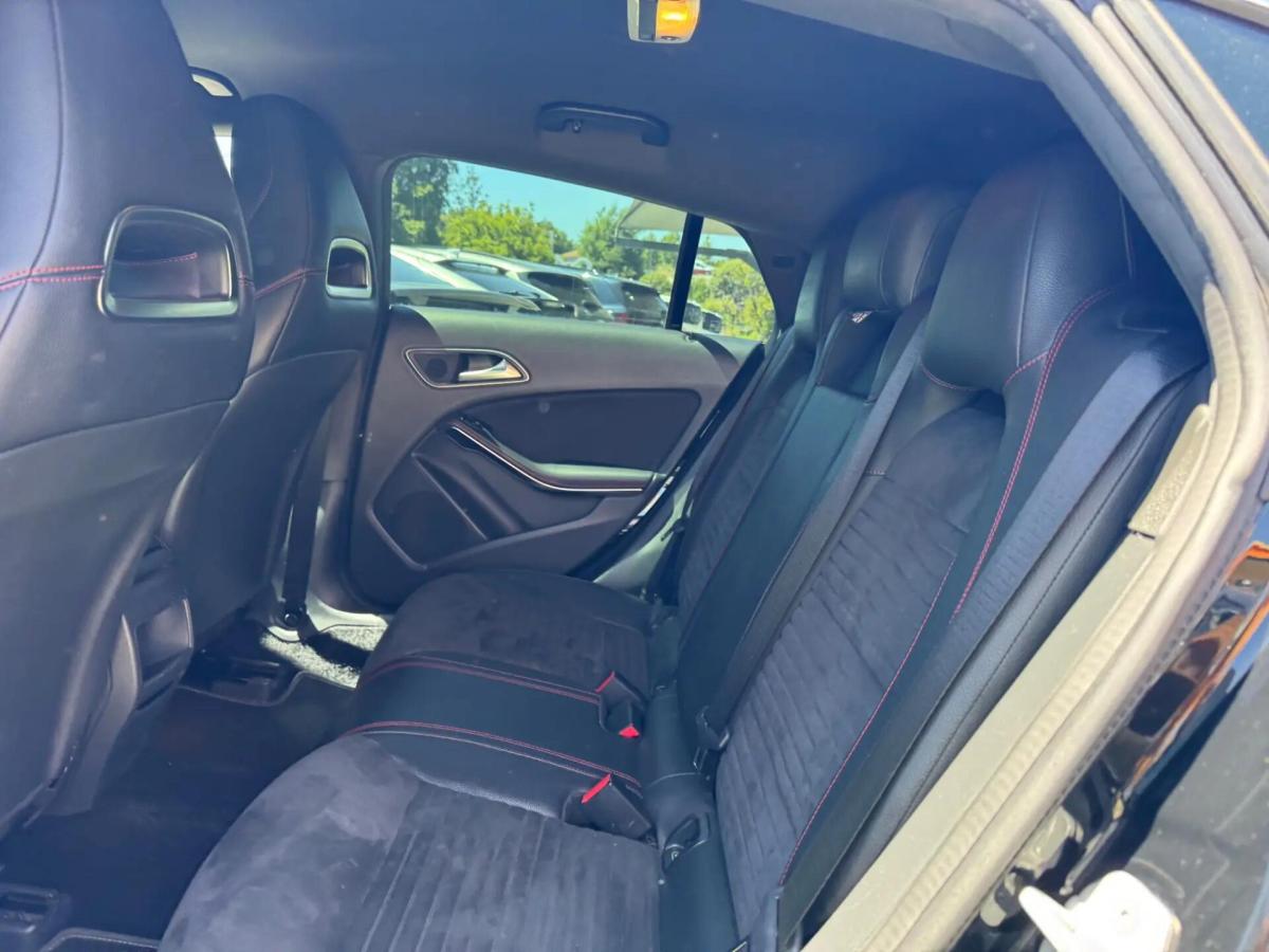 mercedes-benz-cla-180-amg-auto-2016-diesel-1461cc