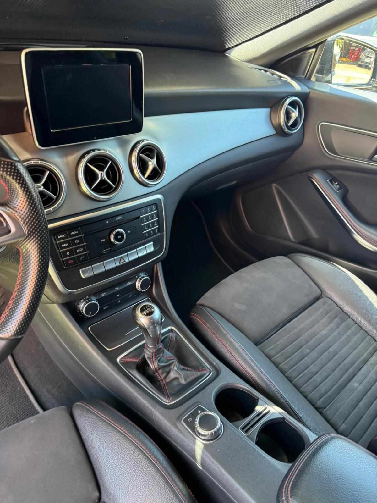 mercedes-benz-cla-180-amg-auto-2016-diesel-1461cc