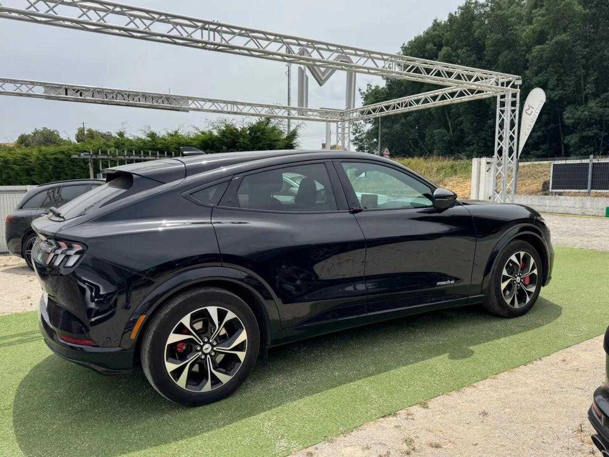 ford-mustang-mach-e-2023-eletrico-0cc