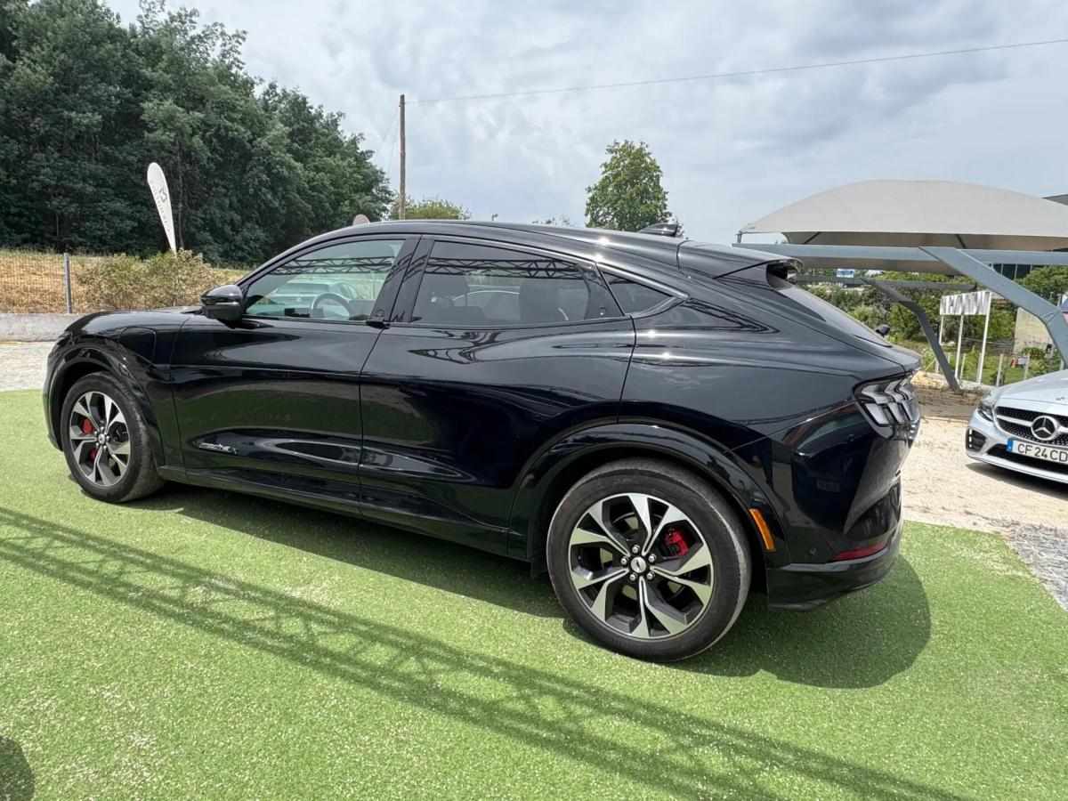 ford-mustang-mach-e-2023-eletrico-0cc