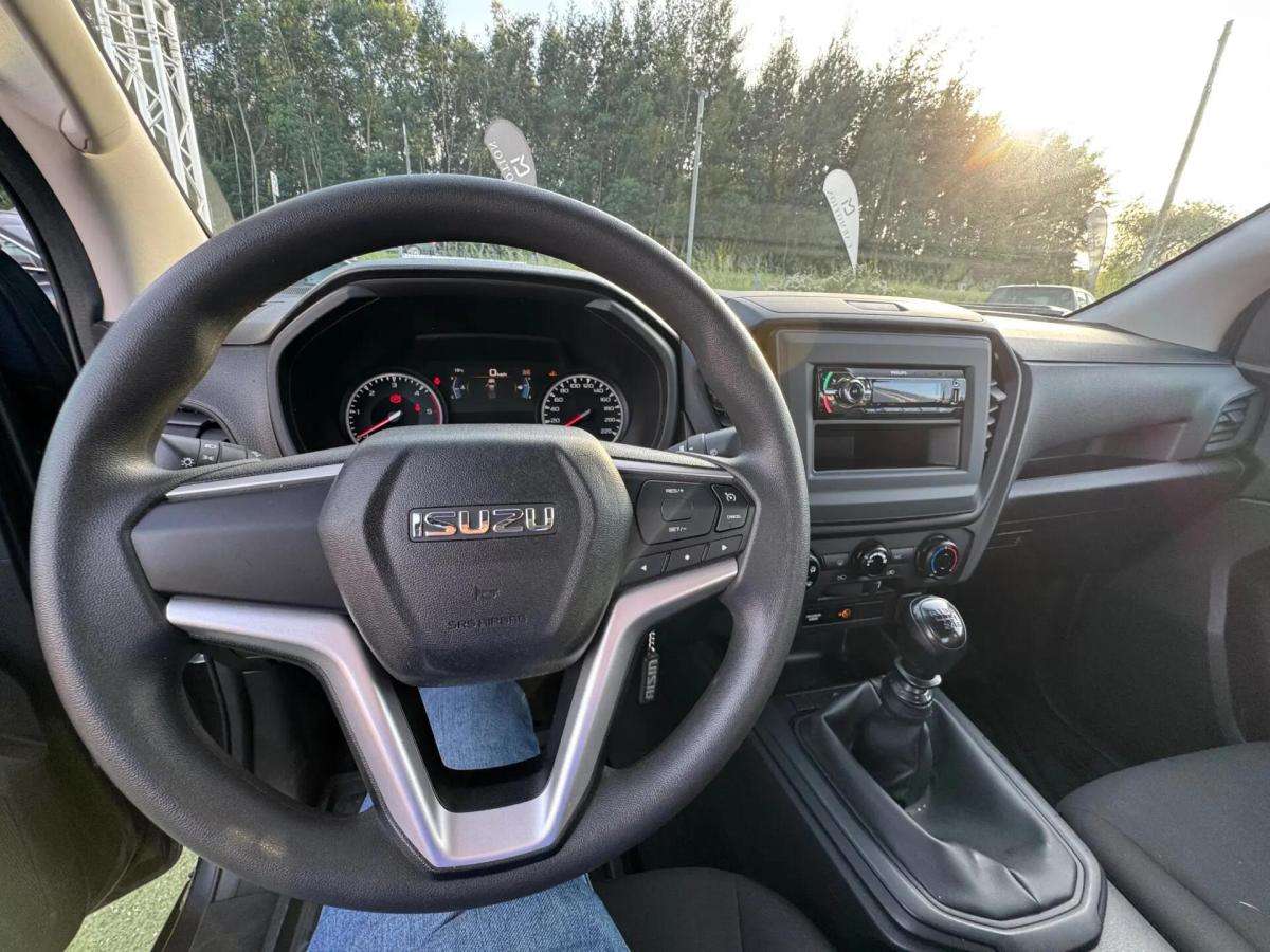 isuzu-d-max-2023-diesel-1898cc