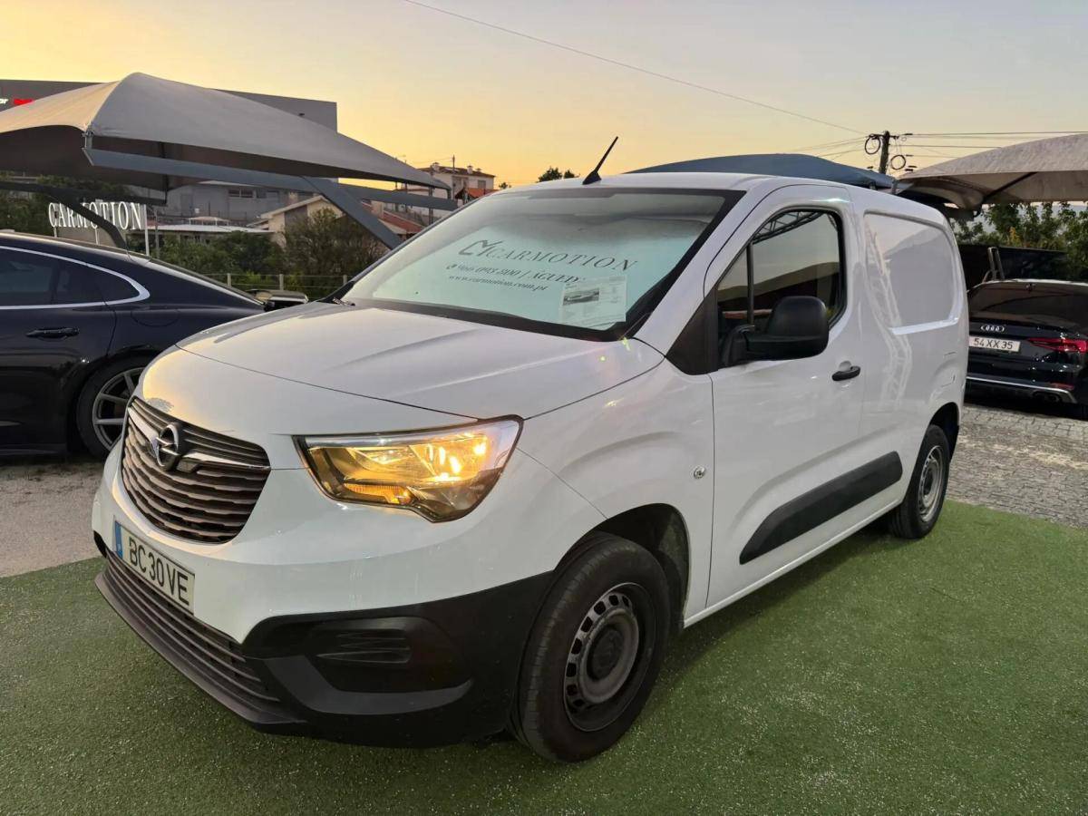opel-combo-2023-diesel-1499cc