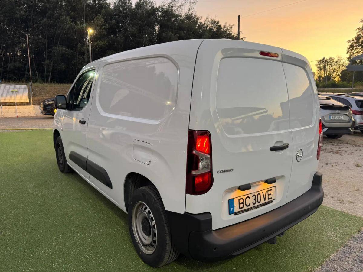 opel-combo-2023-diesel-1499cc