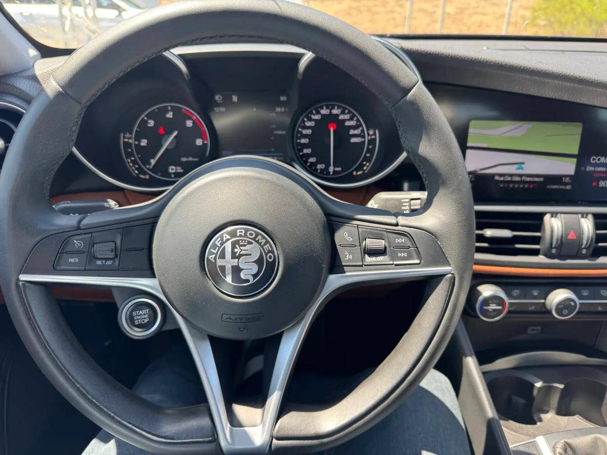 alfa-romeo-giulia-2017-diesel-2143cc