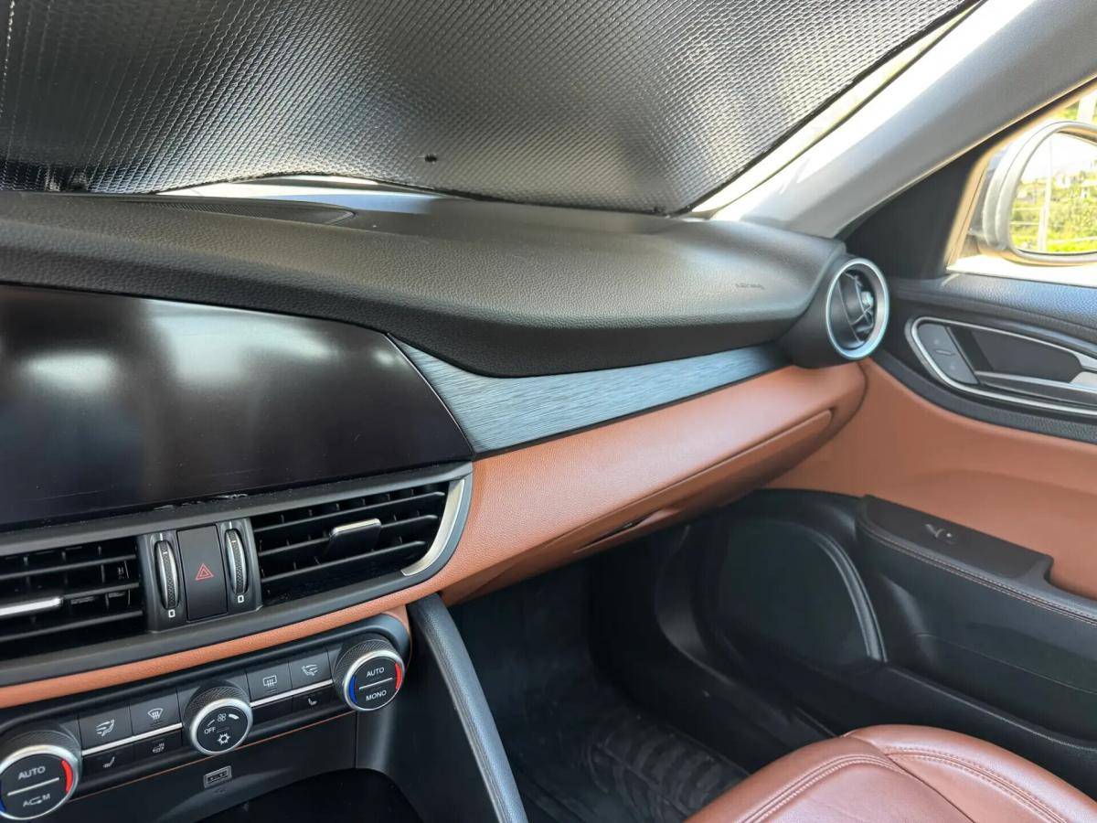 alfa-romeo-giulia-2017-diesel-2143cc