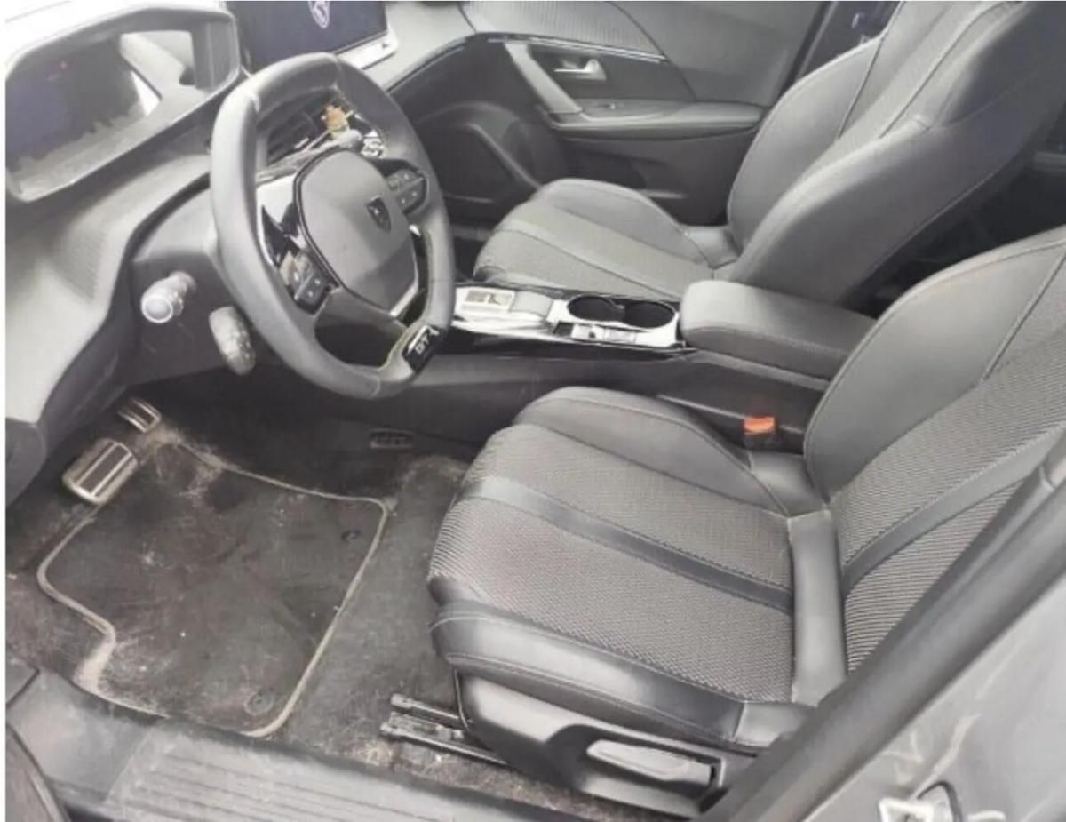 peugeot-e-2008-2024-eletrico-0cc