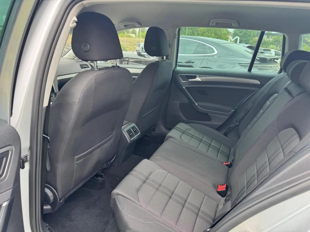 volkswagen-golf-variant-2013-diesel-1598cc