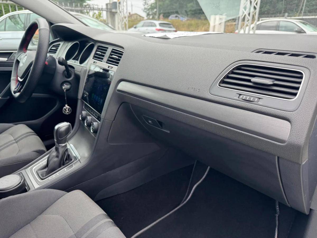 volkswagen-golf-variant-2013-diesel-1598cc