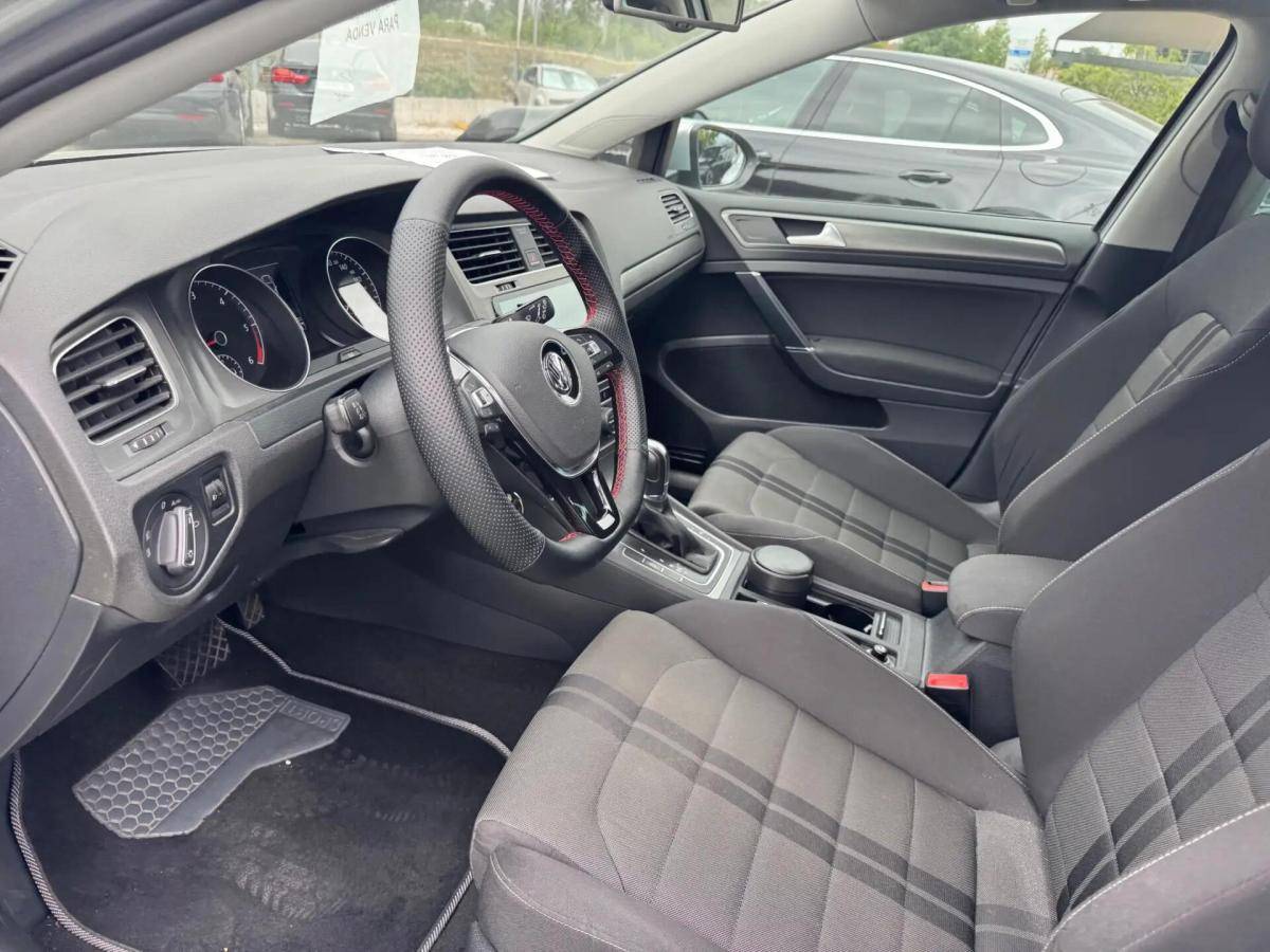 volkswagen-golf-variant-2013-diesel-1598cc
