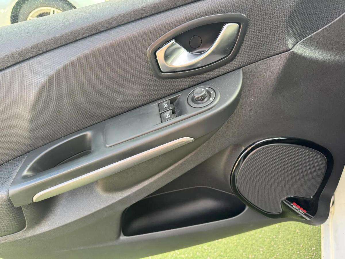 renault-clio-2016-gasolina-898cc
