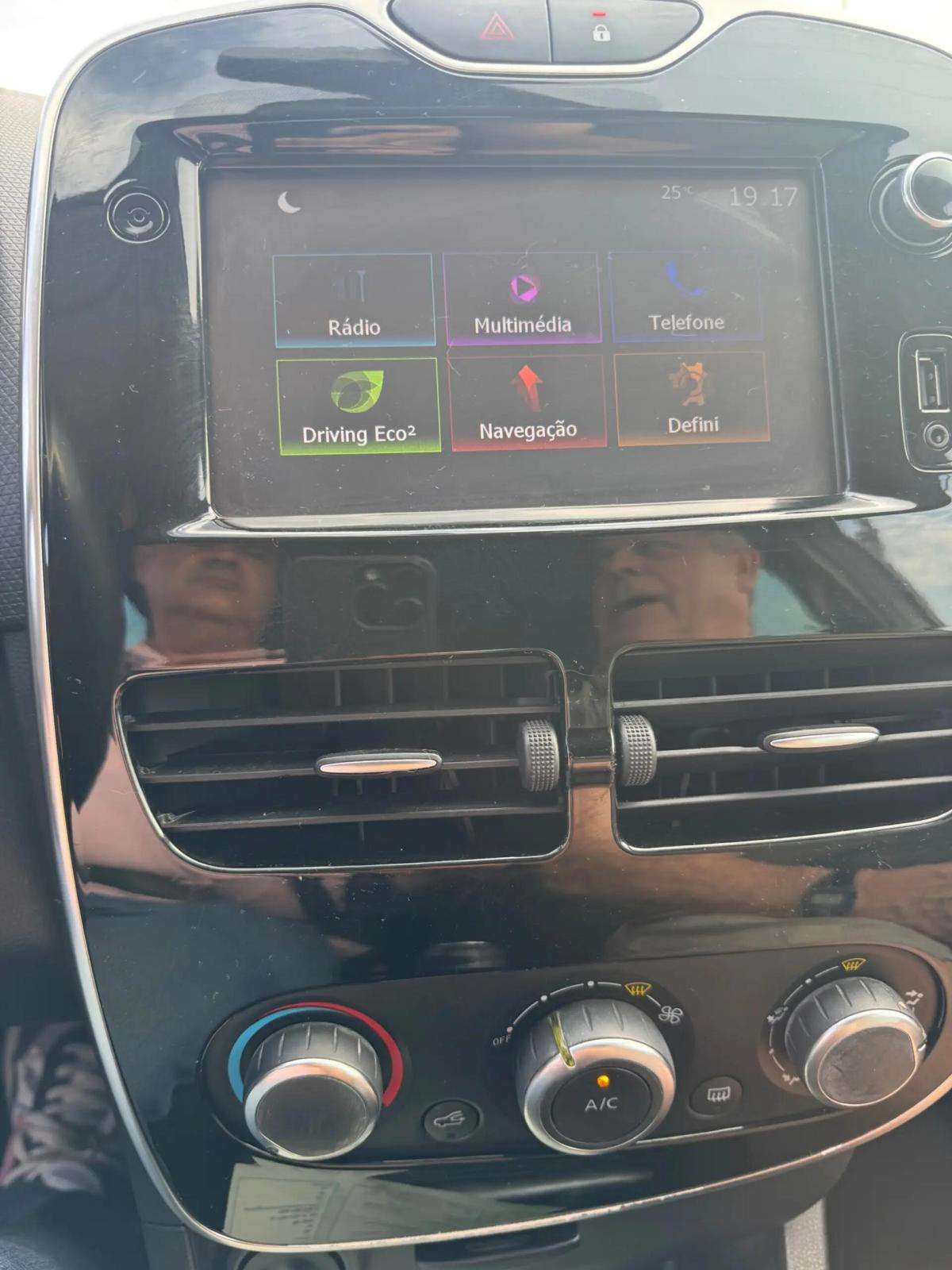 renault-clio-2016-gasolina-898cc