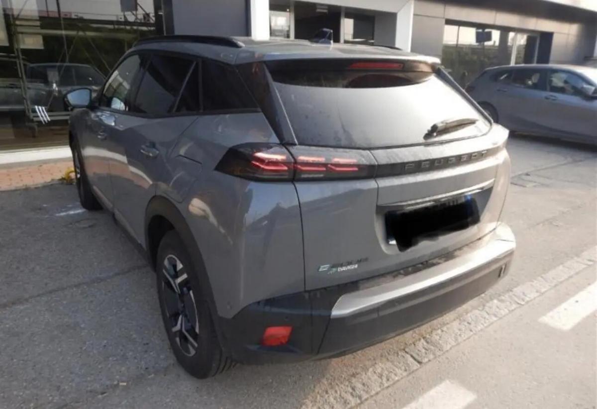 peugeot-e-2008-2025-eletrico-0cc