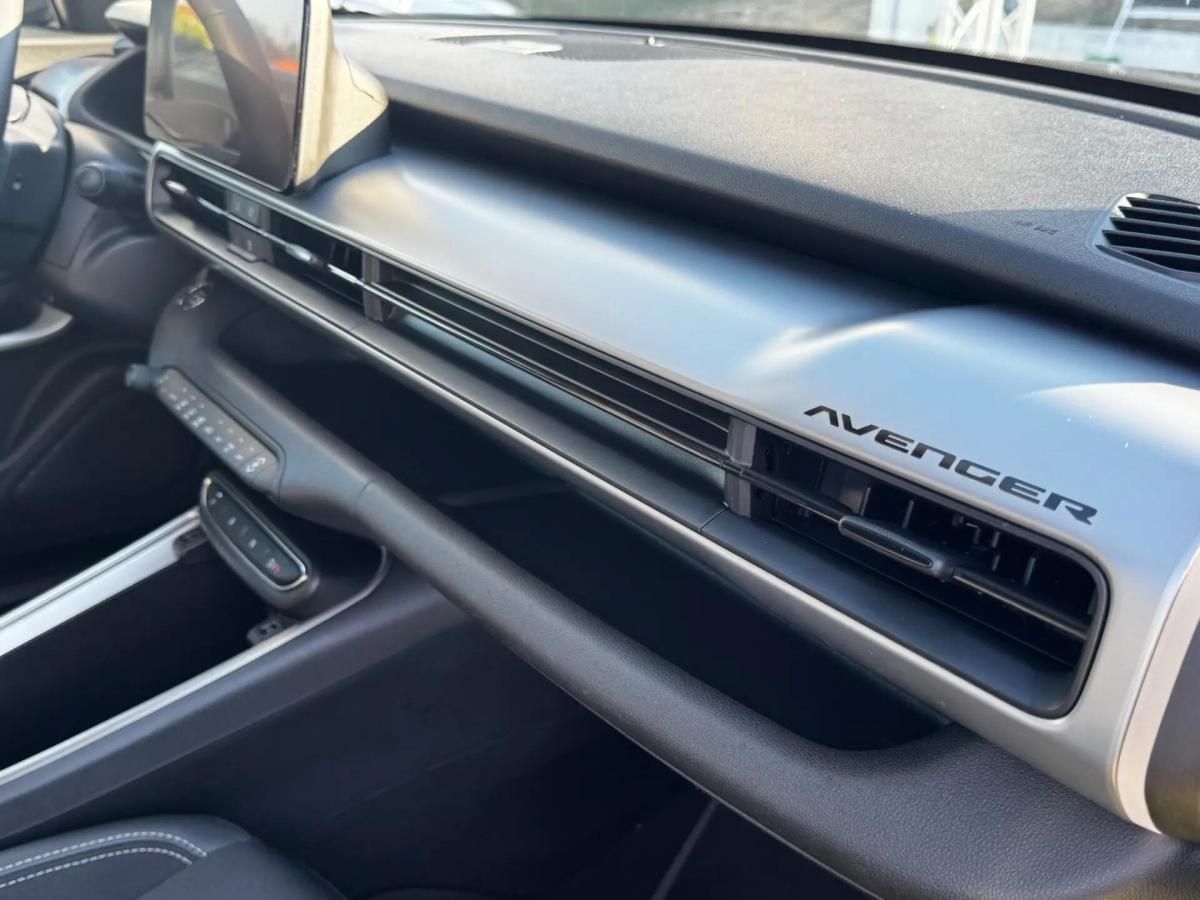 jeep-avenger-2025-eletrico-0cc