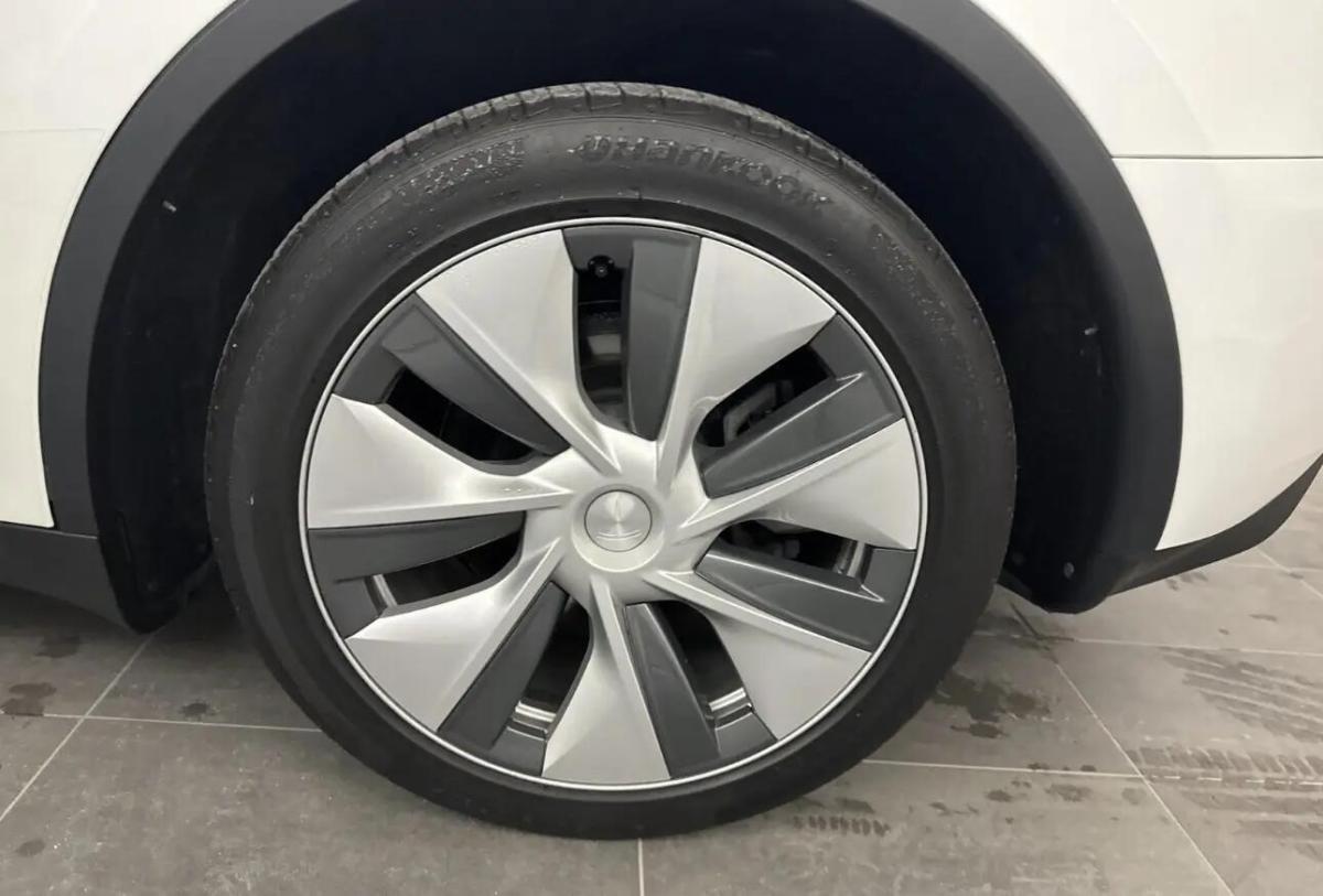 tesla-model-y-2023-eletrico-0cc