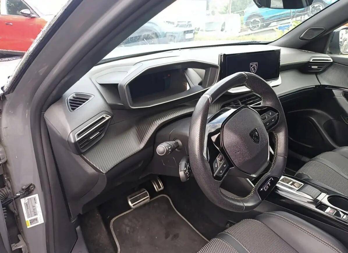peugeot-e-2008-2024-eletrico-0cc