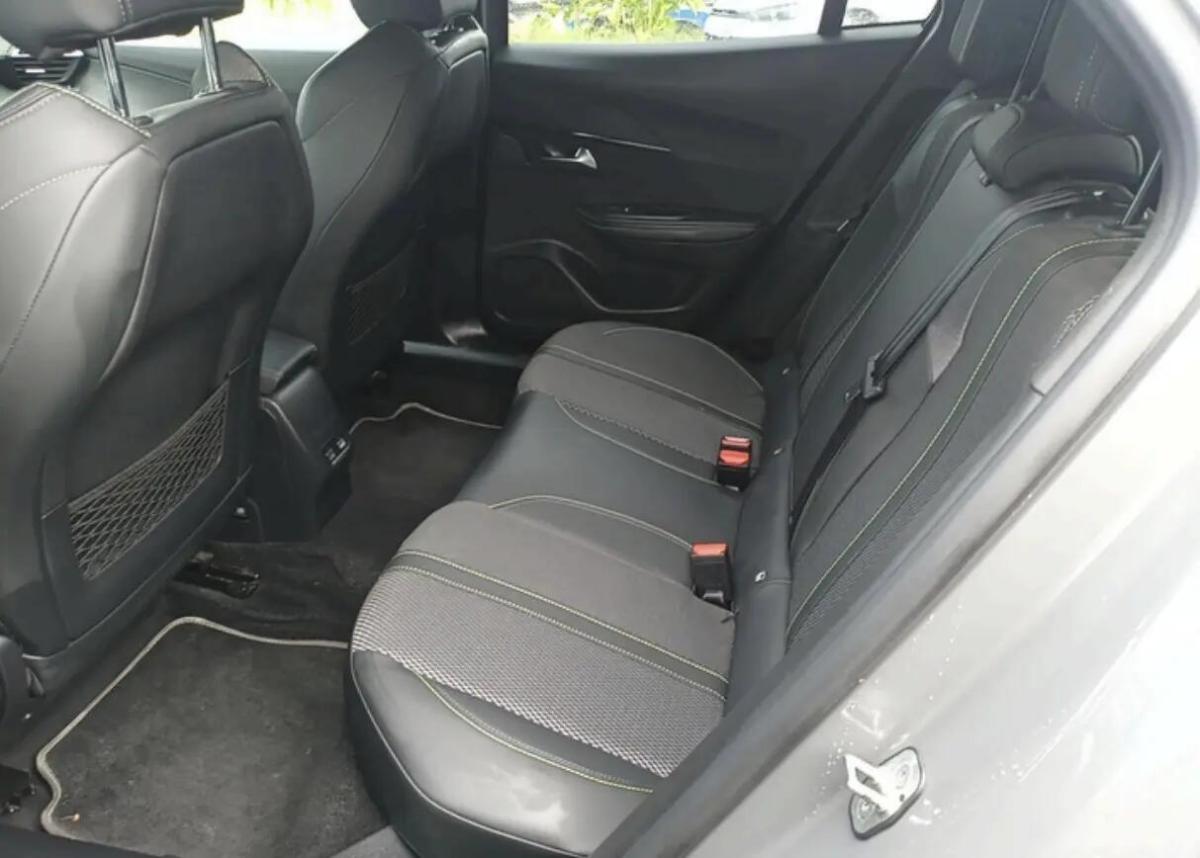 peugeot-e-2008-2024-eletrico-0cc
