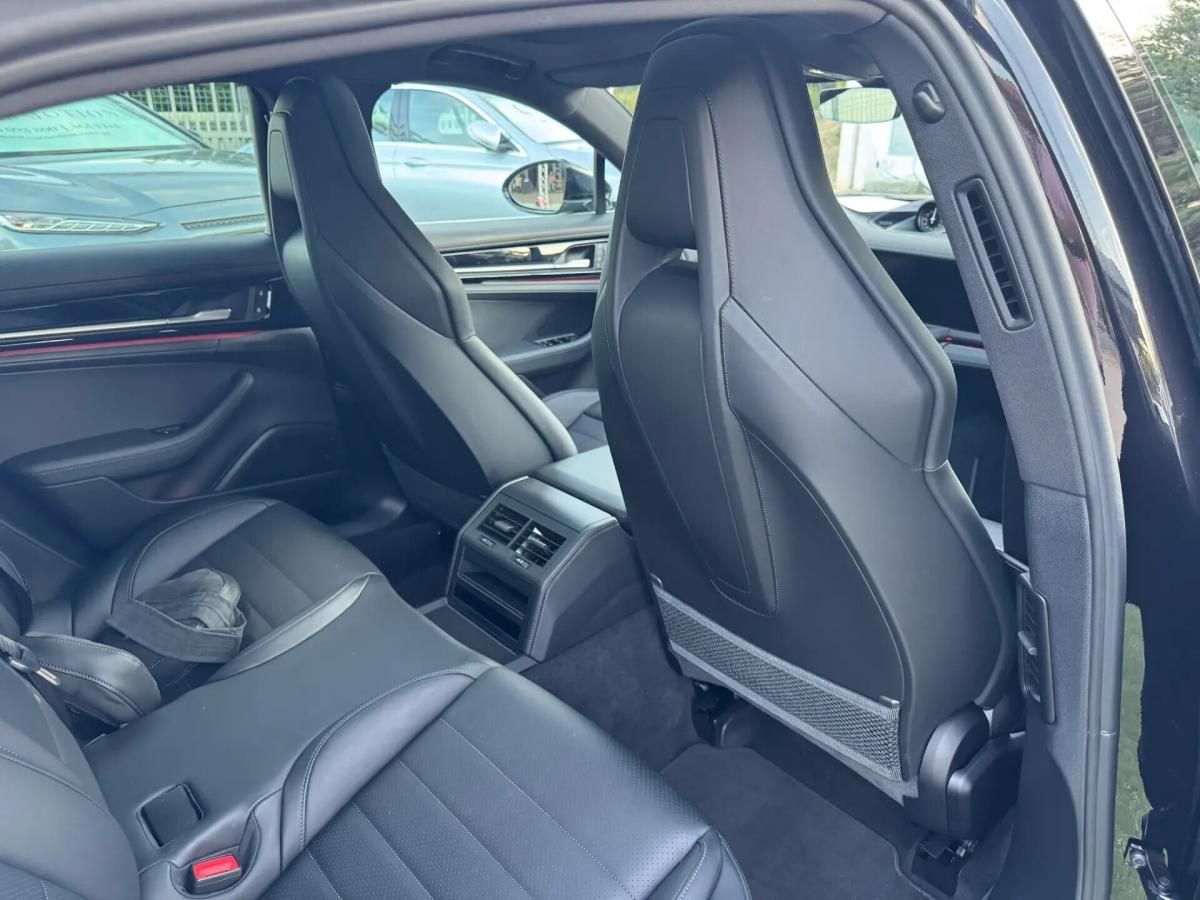 porsche-panamera-2025-hibrido-a-gasolina-2894cc