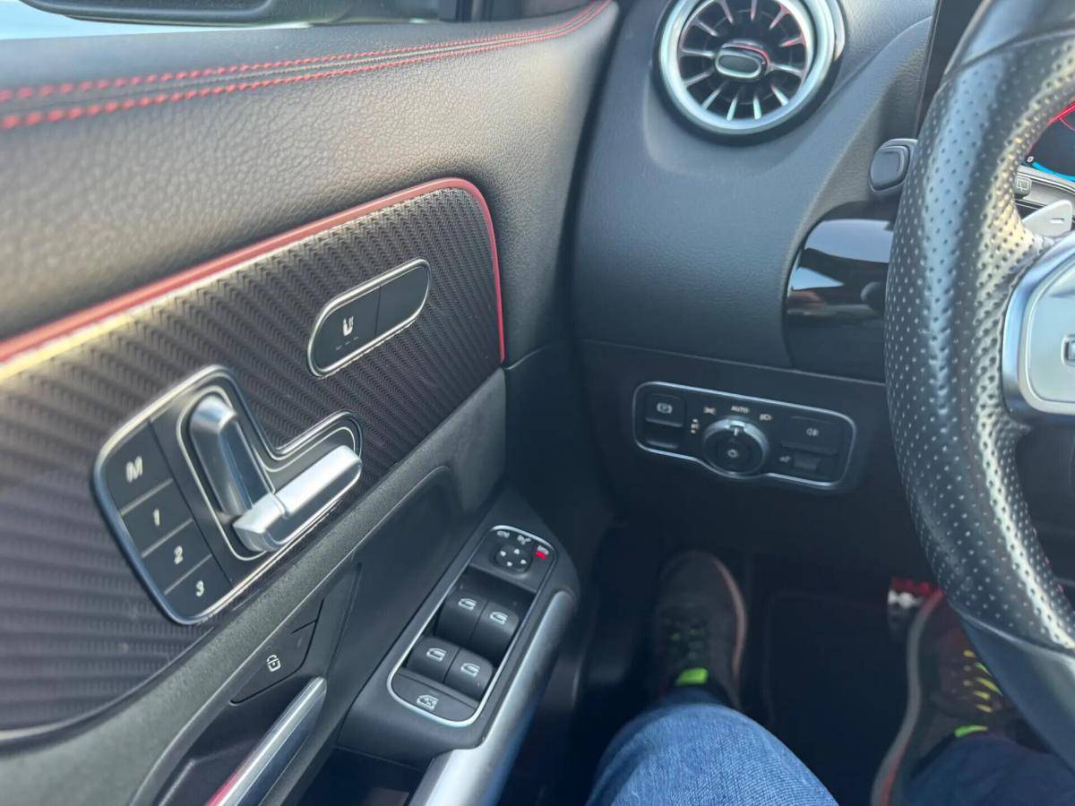 mercedes-benz-gla-250-e-2023-hibrido-a-gasolina-1332cc