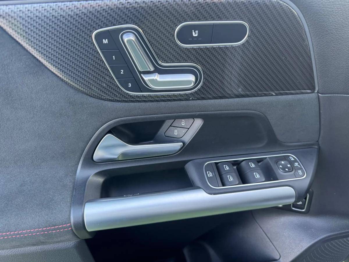 mercedes-benz-gla-250-e-2023-hibrido-a-gasolina-1332cc
