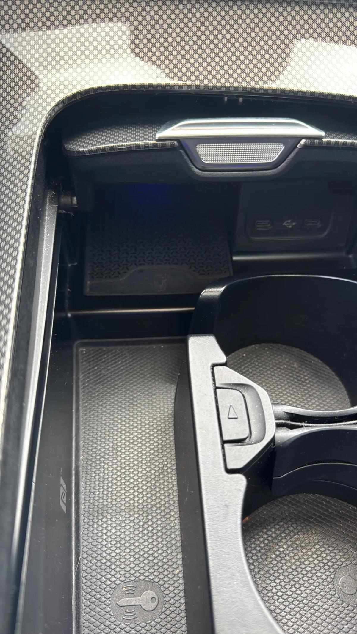 mercedes-benz-classe-c-2022-hibrido-a-gasolina-1999cc