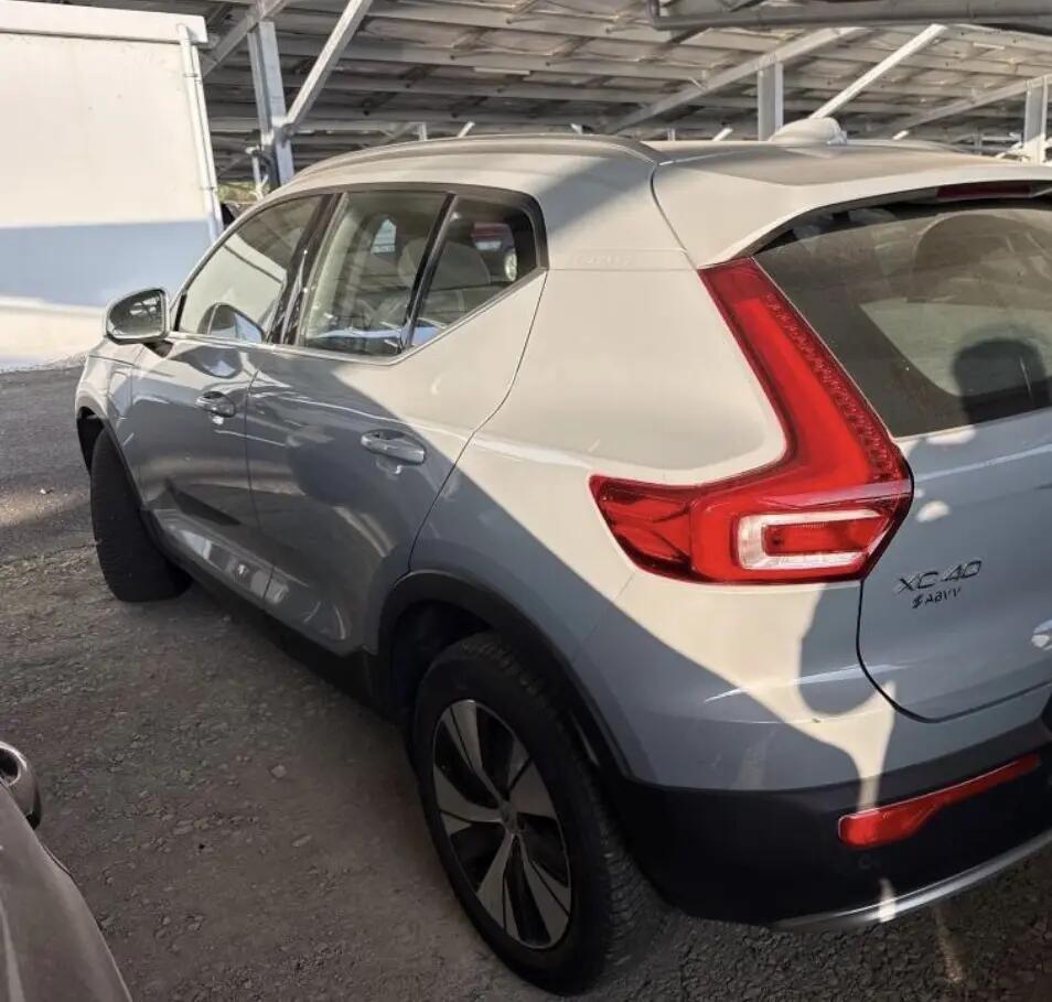volvo-xc40-2023-hibrido-a-gasolina-1477cc