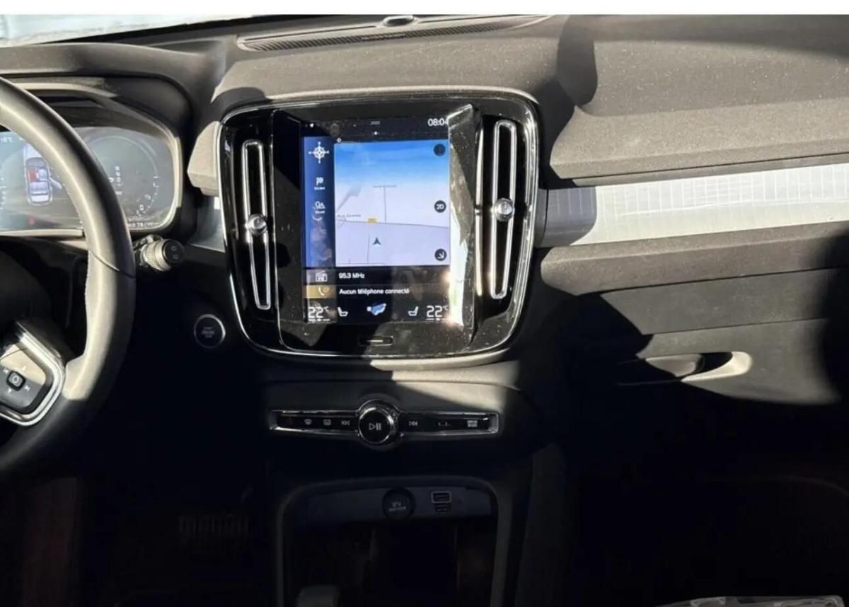 volvo-xc40-2023-hibrido-a-gasolina-1477cc