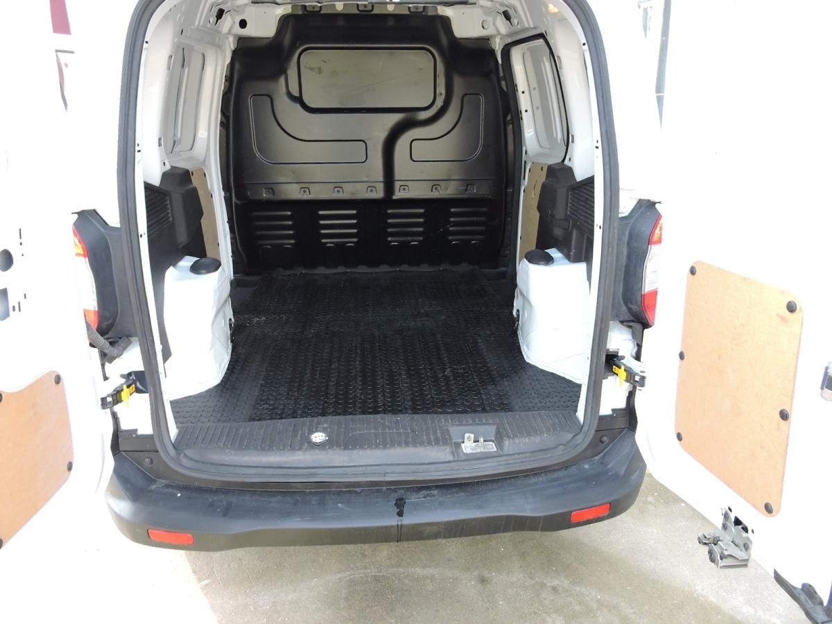 ford-transit-courier-2022-diesel-1499cc