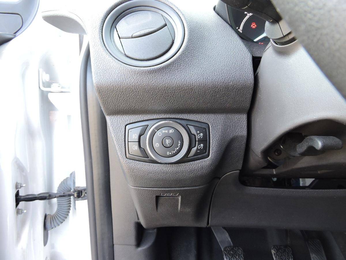 ford-transit-courier-2022-diesel-1499cc