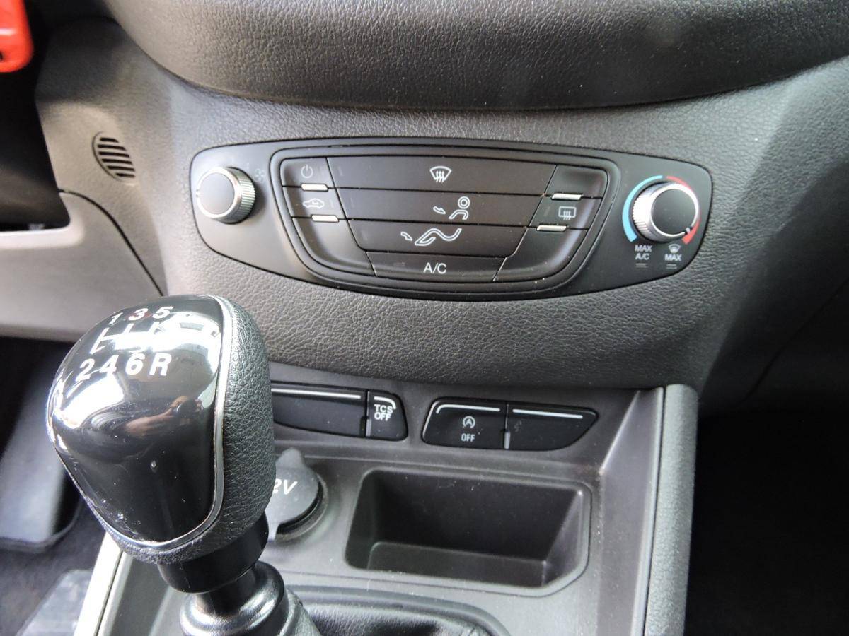 ford-transit-courier-2022-diesel-1499cc