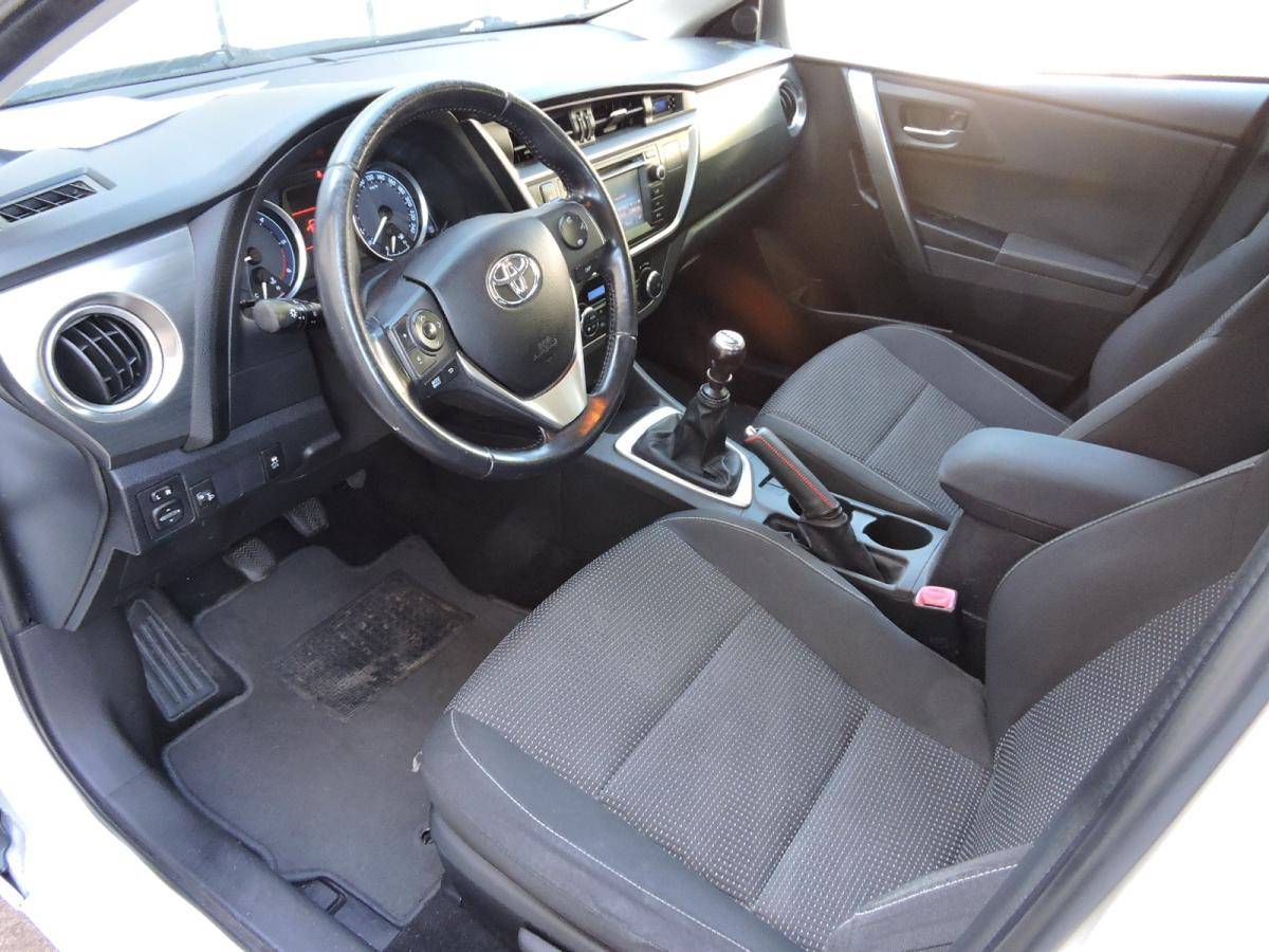 toyota-auris-2015-diesel-1364cc