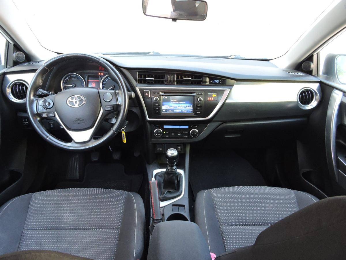 toyota-auris-2015-diesel-1364cc
