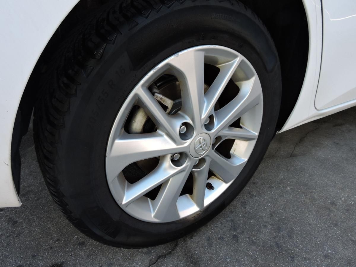 toyota-auris-2015-diesel-1364cc