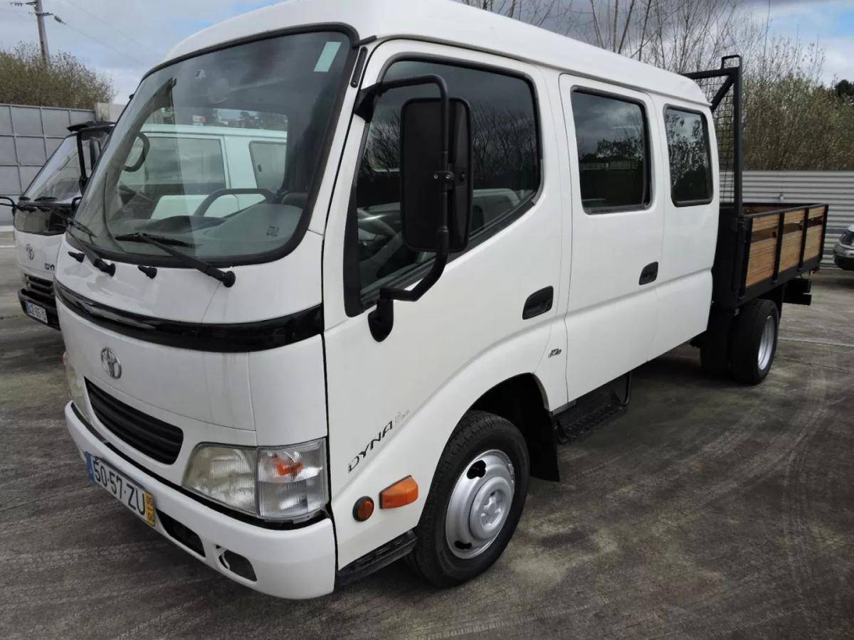 toyota-dyna-2005-diesel-2500cc