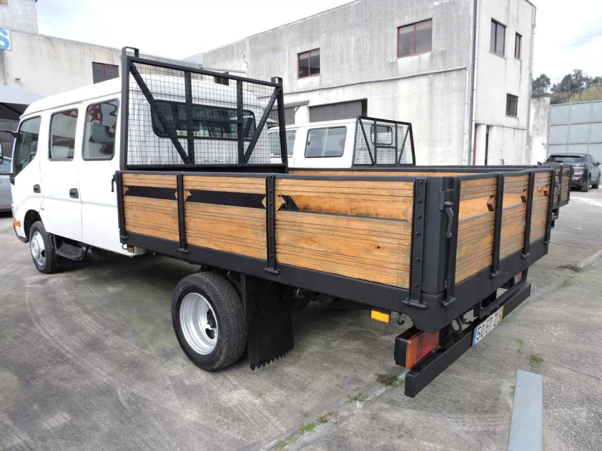 toyota-dyna-2005-diesel-2500cc