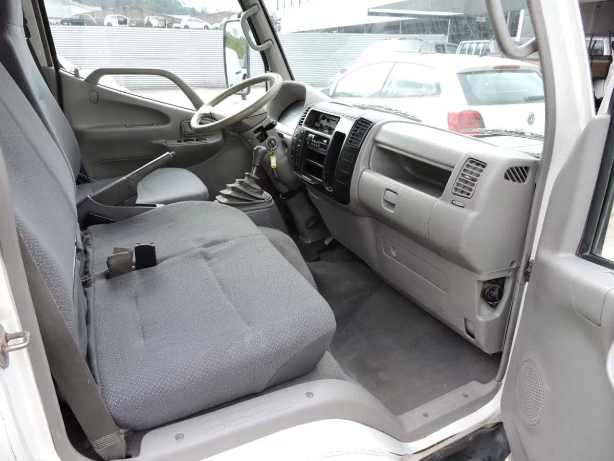 toyota-dyna-2005-diesel-2500cc