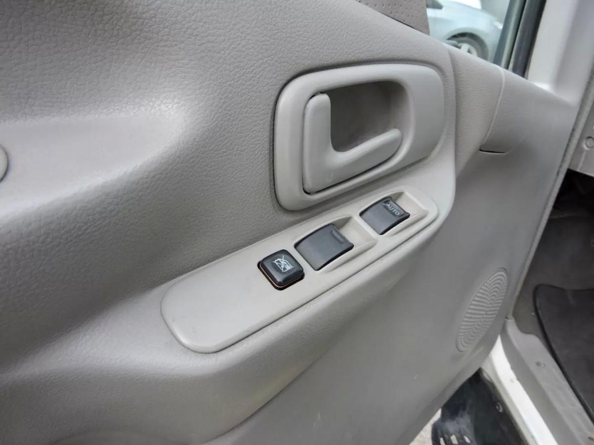 toyota-dyna-2005-diesel-2500cc