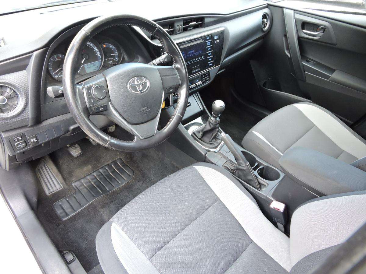toyota-auris-2015-diesel-1364cc