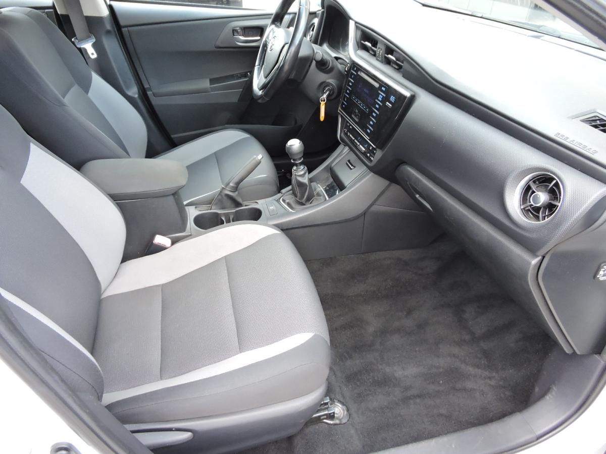 toyota-auris-2015-diesel-1364cc