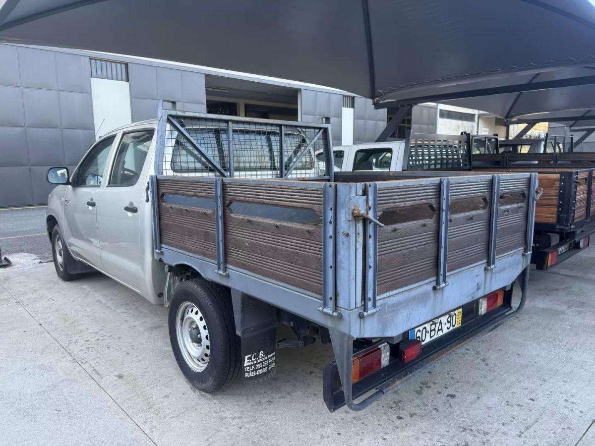 toyota-hilux-2005-diesel-2500cc