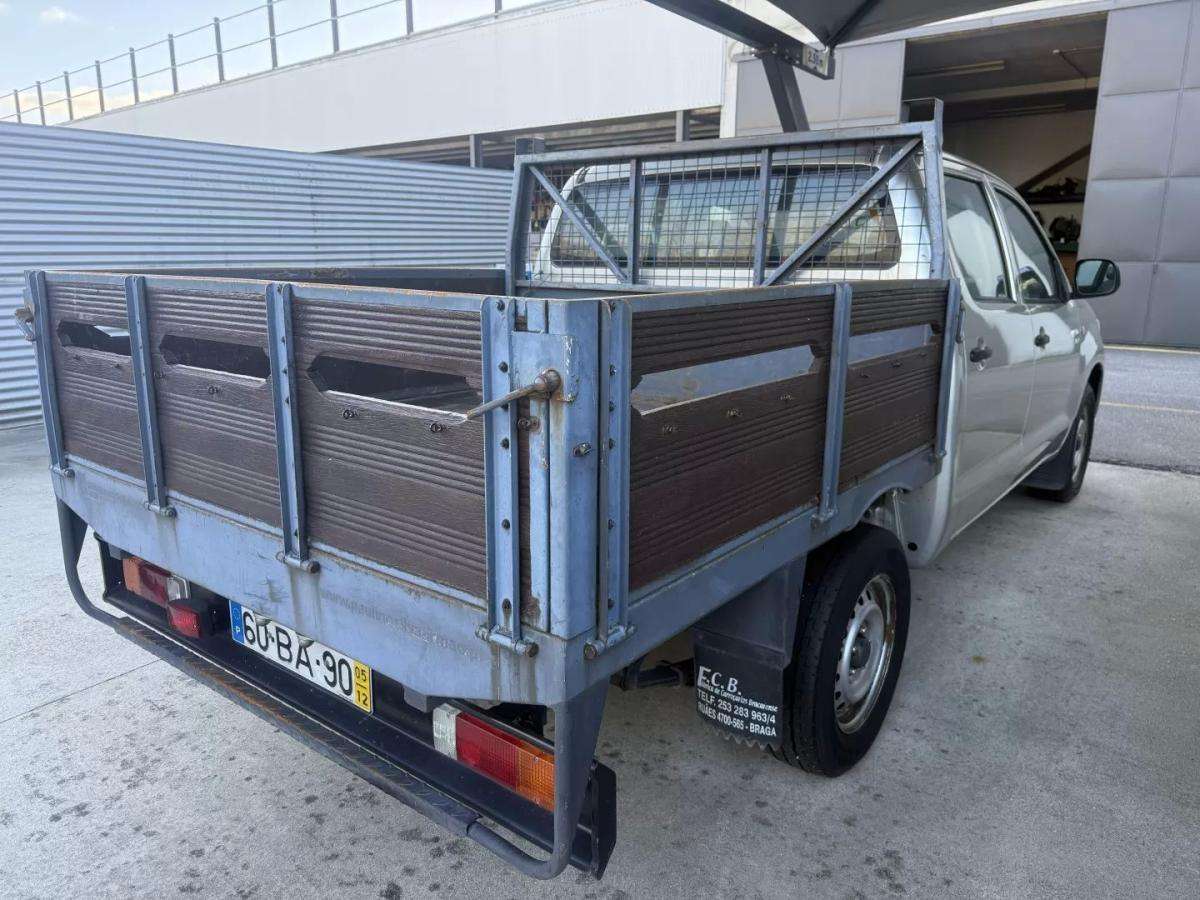 toyota-hilux-2005-diesel-2500cc