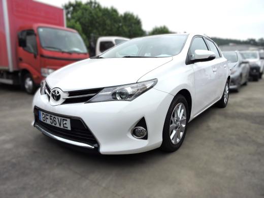 toyota-auris-2014-diesel-1364cc