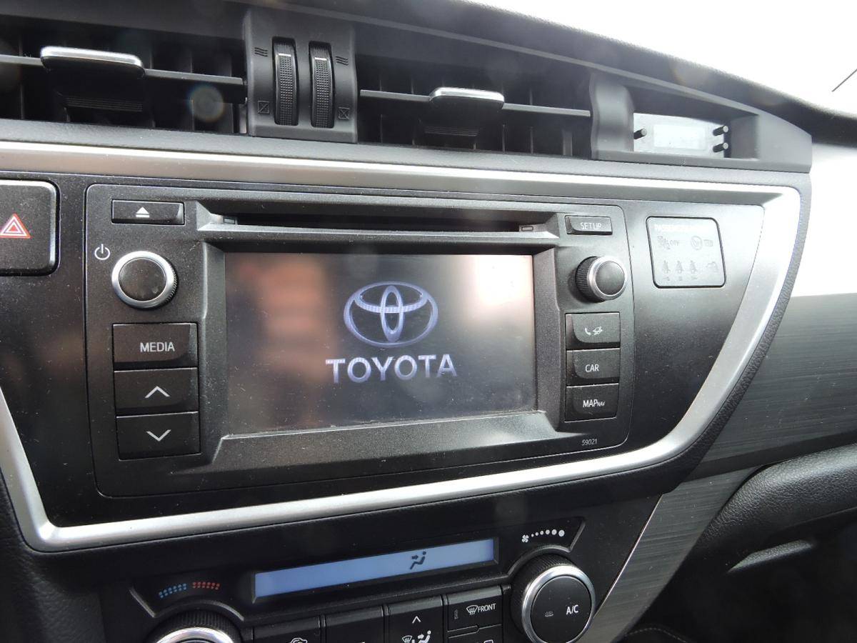 toyota-auris-2014-diesel-1364cc