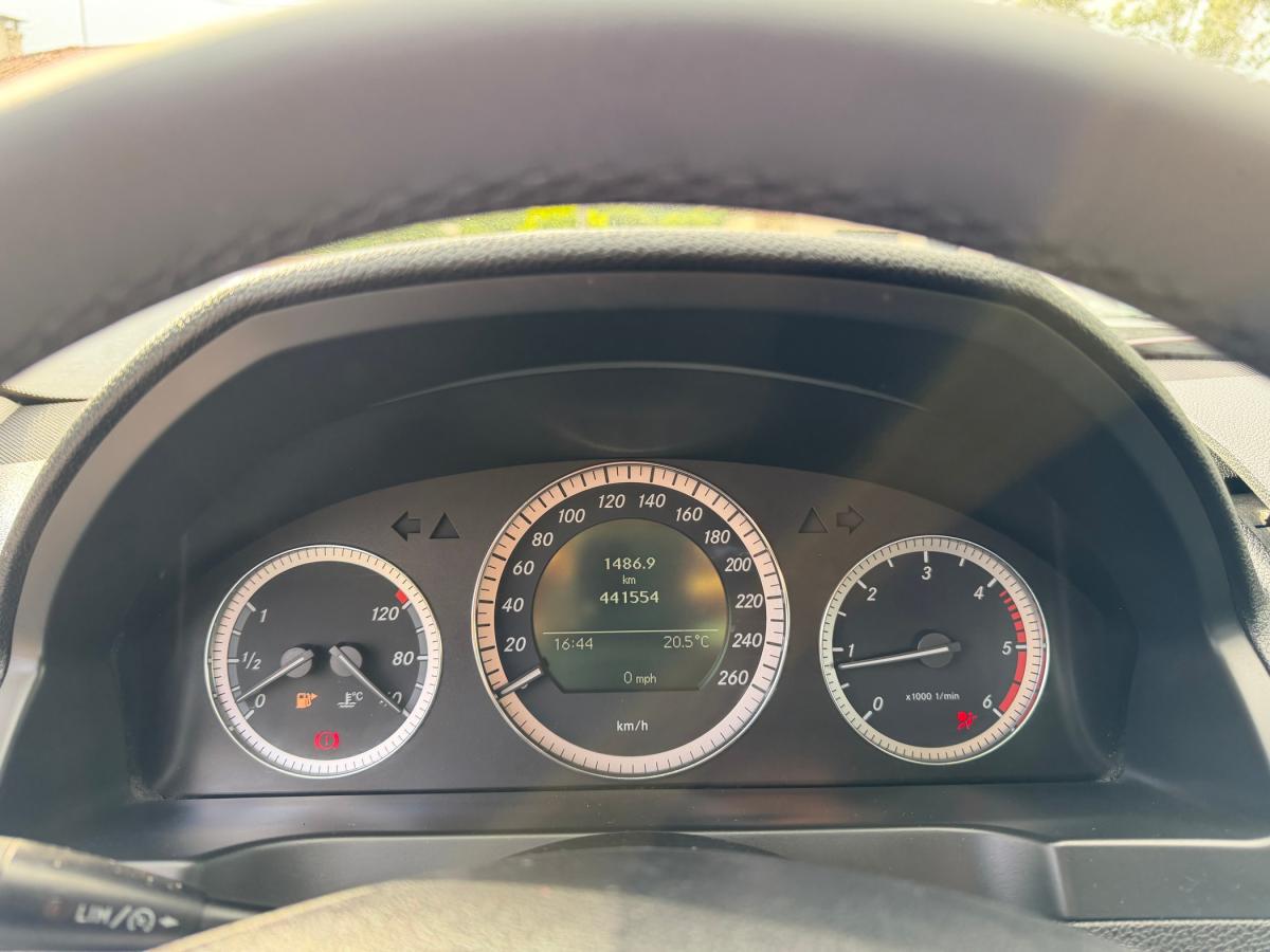 mercedes-benz-classe-c-2009-diesel-2148cc