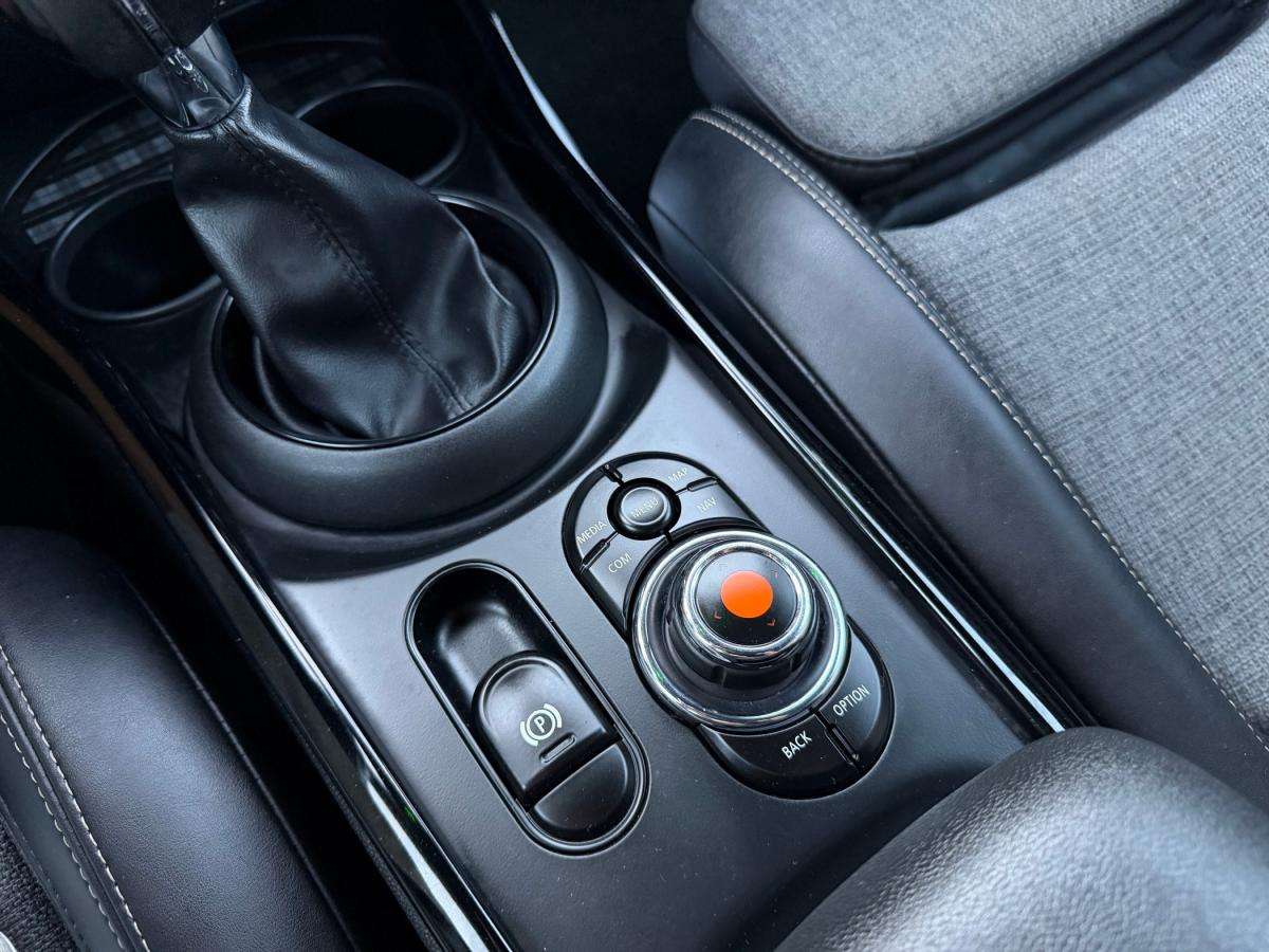 mini-clubman-2019-diesel-1496cc