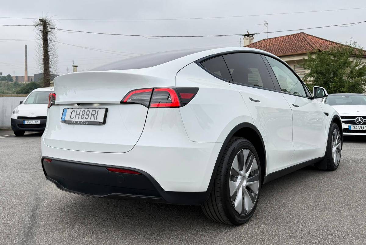 tesla-model-y-2023-eletrico-0cc