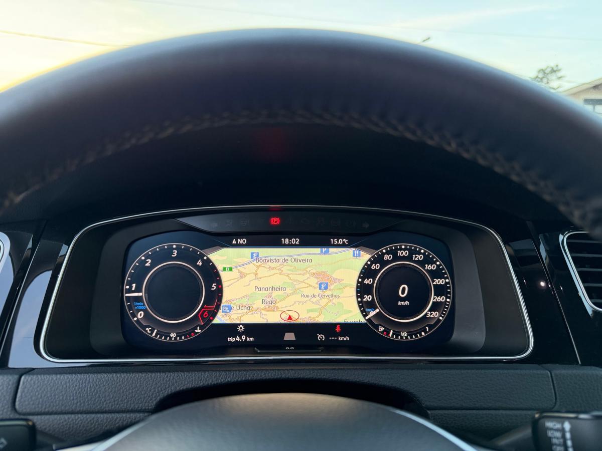 volkswagen-golf-variant-2017-diesel-1598cc