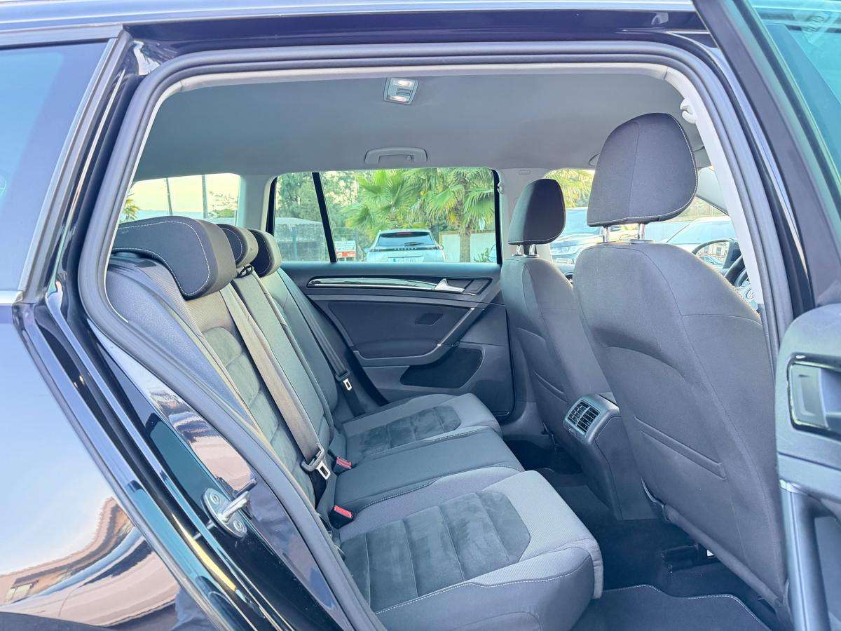 volkswagen-golf-variant-2017-diesel-1598cc